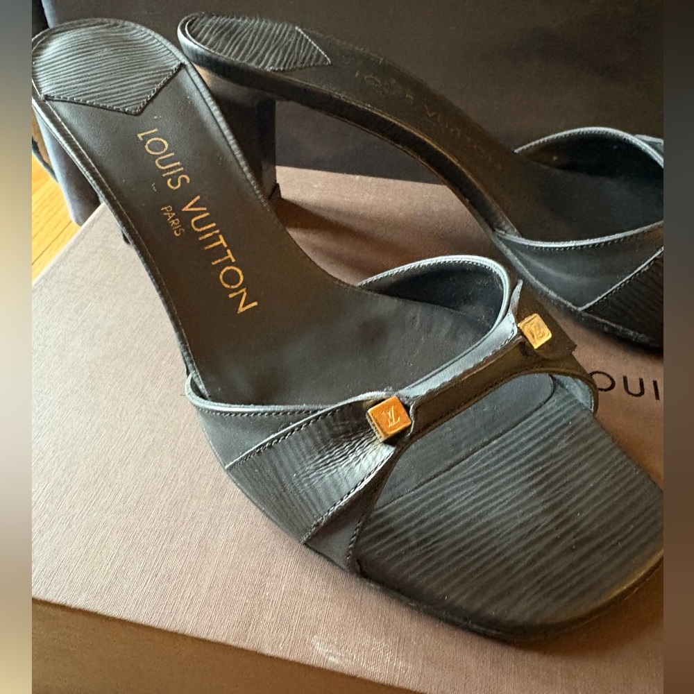 Louise Vuitton Epi Leather Heels (size 37)